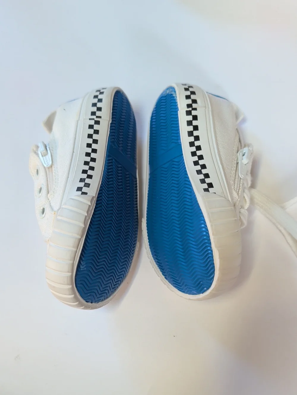 Zara, Kids Mario Kart Sneakers. Euro Sz 19 (3.5-4). *MISSING ONE SHOELACE*